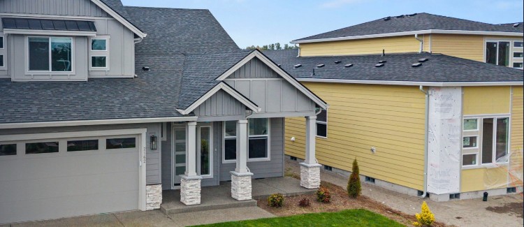 2162 S River Rd Kelso WA riverfront home